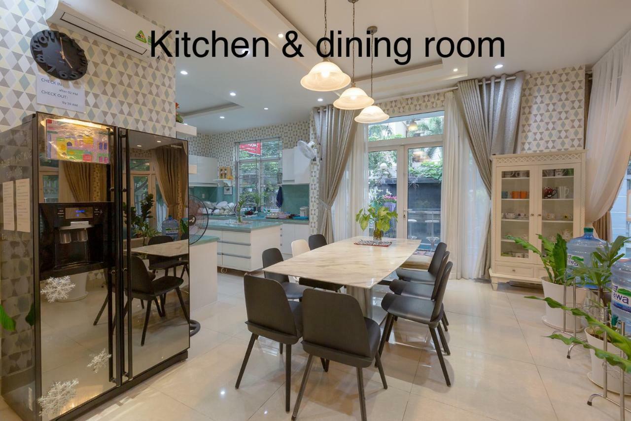 Villa ❤️ Pool Villa- Bbq- Karaoke - 5 Bdrms- Sleep 14 Ho Chi Minh City